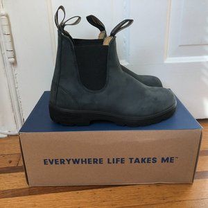 Blundstone 587 Rustic Black Leather Chelsea Boots